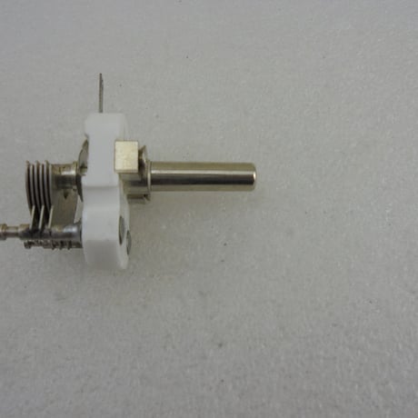 ミゼットバリコン 20pF　多摩電用製  ( ZHW-ETC-821 )