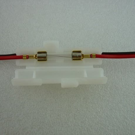 6×30 TYPE 中間FUSE HOLDER  ( ZHW-218 )