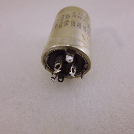 4個セットブロック電解コンデンサ JUNK  ( ZHW-ETC-568 )