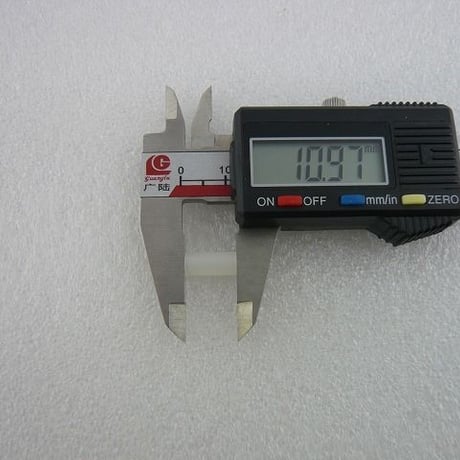 100個セット  外径Φ5 内径Φ3.2 長さL11mm プラスチックスペーサー  ( ZHW-384 )
