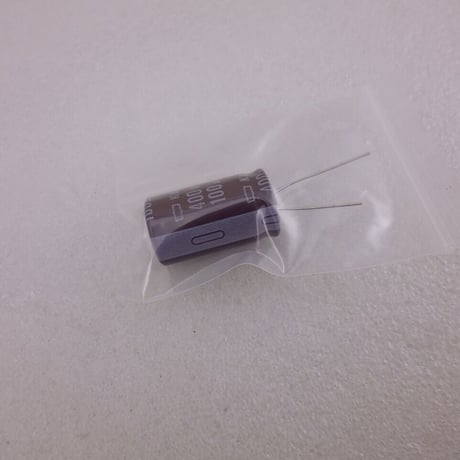 100μF / 400V 立形電解コンデンサ  日本ケミコン製   ( ZHW-740 )