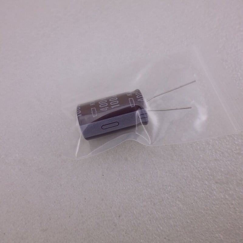 100μF / 400V 立形電解コンデンサ 日本ケミコン製 ( ZHW-740 ) | 100μF / 400V 立形電解コンデンサ 日本ケミコン製 ( ZHW-740 ) |