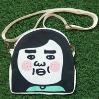 ブスの顔面ショルダー