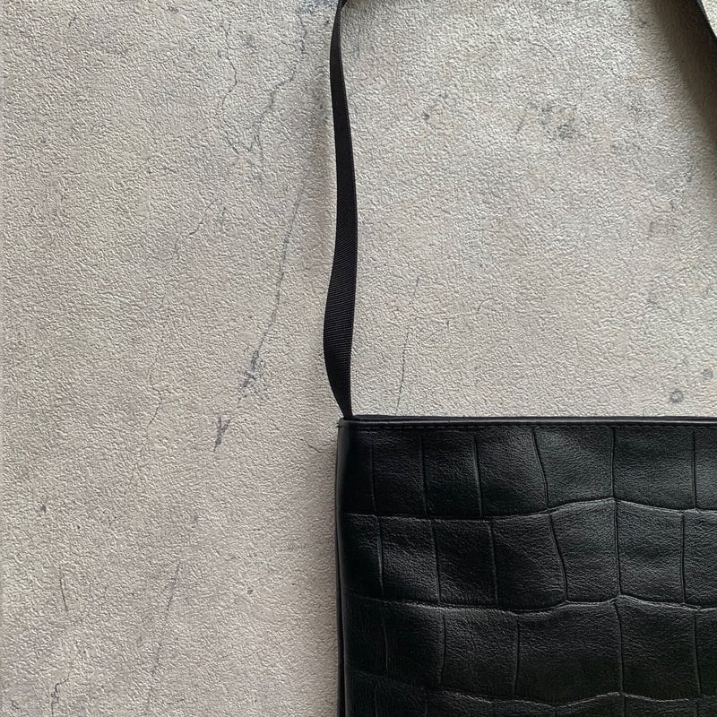 ARUMO レザーショルダーバッグD / ブラック＋クロコ | ARUMO