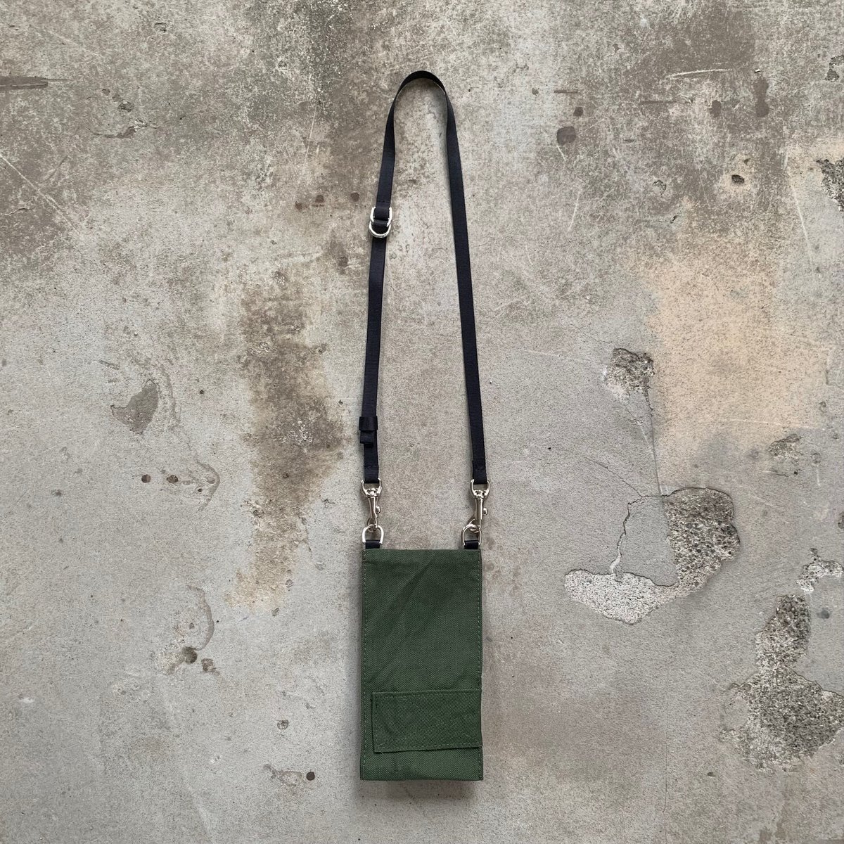 ARUMO スマホショルダーバッグ / リメイクB | ARUMO OnlineStore