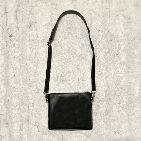 ARUMO  レザージップサコッシュ + レザーストラップN / ブラック