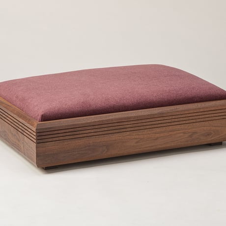 LUSSO ベッド ウォールナット材 ペット家具 天然木 ペットベッド ペットクッション ペット用品 犬 猫 ねこ くつろぎスペース 寝心地抜群 犬用ベッド おしゃれ 犬のベッド ペットソファ