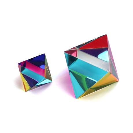 CMY Cubes The Aether【Original】 CMYキューブ エーテル オリジナル アクリル 正八立方体 オブジェ 置物 プリズム インテリア雑貨 シアン マゼンダ イエロー 三原色