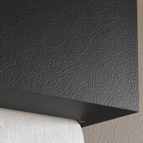 ペーパータオルホルダー Paper Towel Dispenser レザー調 ブラック 黒 小判 中判 壁掛け ペーパータオル ケース ディスペンサー トイレ 洗面所 業務用 おしゃれ 手拭き