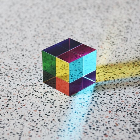 The Original CMY Cube 【50mm】オリジナル CMY キューブ50mm アクリル オブジェ 置物 プリズム インテリア雑貨 シアン マゼンダ イエロー 三原色