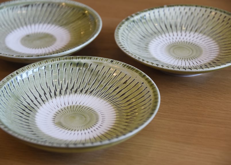 小鹿田焼(坂本庸一窯) 5寸皿 緑 Onta ware Onta-yaki Japanese 小鹿田焼(坂本庸一窯) 5寸皿 緑 Onta ware Onta-yaki Japanese