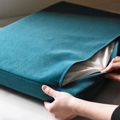 LUSSO ベッド オーク材 ペット家具 天然木 ペットベッド ペットクッション ペット用品 犬 猫 ねこ くつろぎスペース 寝心地抜群 犬用ベッド おしゃれ 犬のベッド ペットソファ