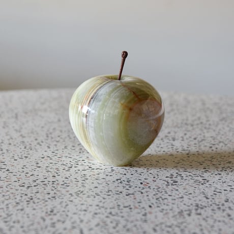 Marble Apple【Stripe】Ｌサイズ マーブルアップル L ラージ ストライプ 天然大理石 オブジェ 置物 ペーパーウェイト りんご インテリア雑貨 ディスプレイ ギフト プレゼント