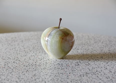 Marble Apple 【Green】Ｌサイズ（マーブルアップル L・天然大理石・オブジェ・ペーパーウェイト・りんご）