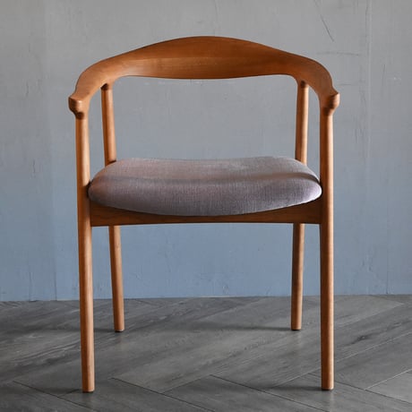 【ショールーム展示品SALE】OMEGA Chair シキファニチア オメガチェア 椅子 アームチェア ブラックチェリー オイル仕上げ 無垢材  現品セール