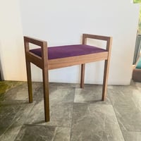 【ショールーム展示品SALE】　Romi スツール/ウォールナット材【配送料込み/軒先渡し】（エントランススツール 玄関スツール コンパクトスツール 玄関椅子 スリム おしゃれ）