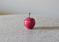 Marble Apple 【Red】Ｓサイズ（マーブルアップル S・天然大理石・オブジェ・ペーパーウェイト・りんご）