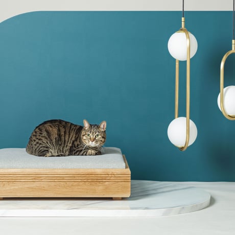 LUSSO ベッド オーク材 ペット家具 天然木 ペットベッド ペットクッション ペット用品 犬 猫 ねこ くつろぎスペース 寝心地抜群 犬用ベッド おしゃれ 犬のベッド ペットソファ