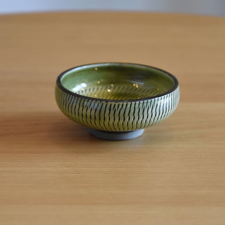 小鹿田焼 坂本庸一窯 切立皿 緑 和食器 民藝 飛び鉋 釉薬 器 うつわ 飛び鉋 焼物 陶芸 ギフト プレゼント 結婚祝い 新築祝い