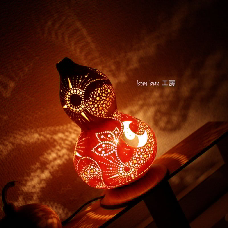 キラキラ猫のひょうたんランプ | Ipu Lamp 工房
