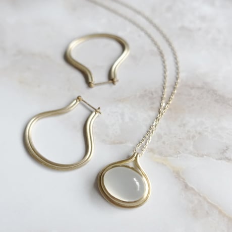 outlines necklace (ムーンストーン）