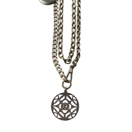 memory necklace / moon