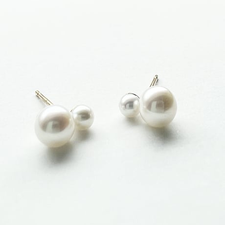 bubble pierced earrings