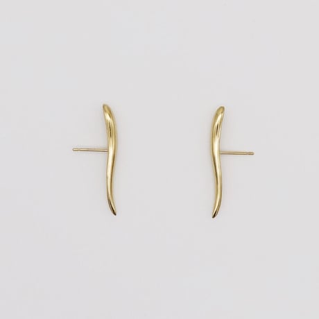 drop pierced earrings
