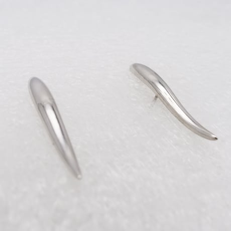 drop pierced earrings