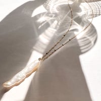 stick pearl necklace