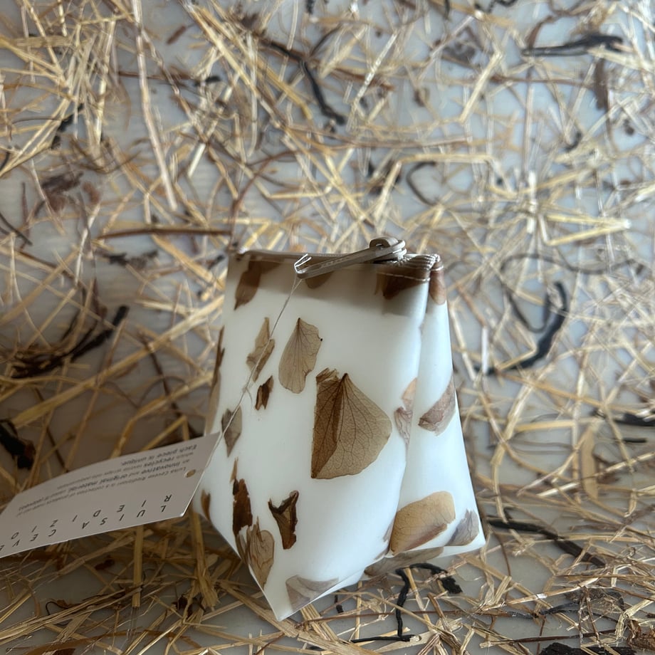 697dbca0b7a32bd6baf22e26