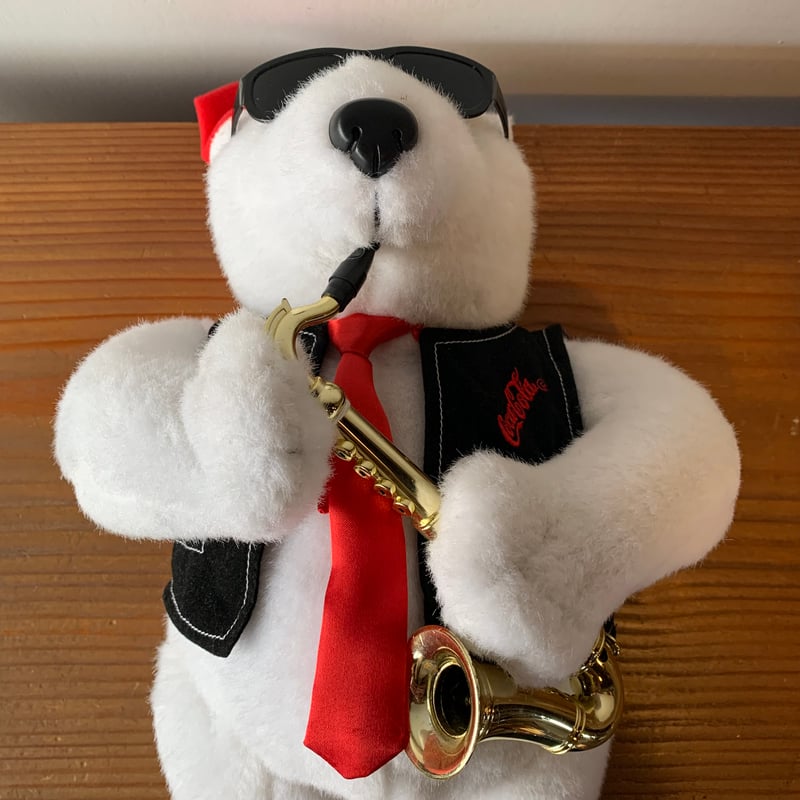 Jazz Polar Bear Coca-Cola Holding Saxophone vin