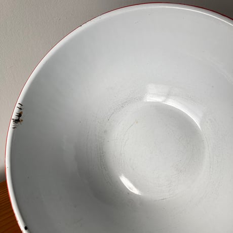 ヴィンテージ ホーローボウル 28cm／ホワイト×レッド