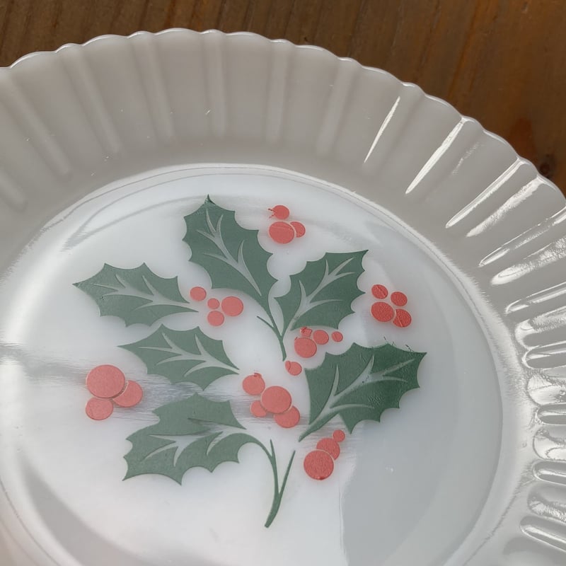 TERMOCRISA ヒイラギ柄 クリスマス デザートプレート／A | MILMOUNTAIN