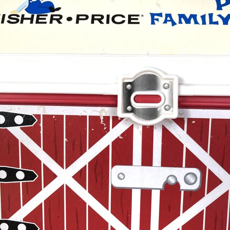 FISHER PRICE FAMILY PLAY FARM 2008