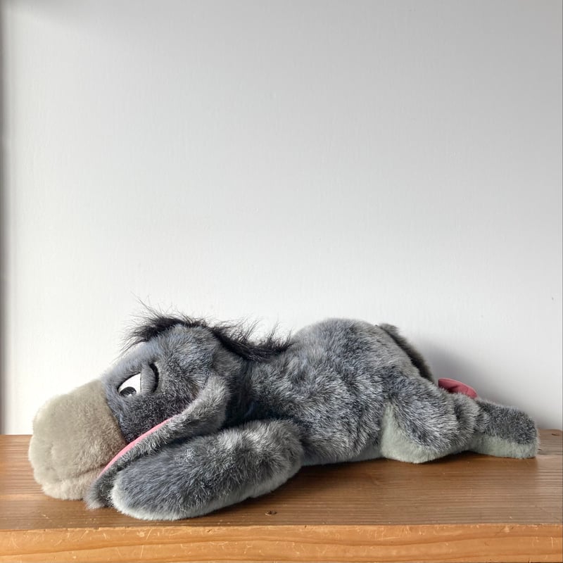 EEYORE Winnie the Pooh イーヨー ぬいぐるみ Disneyland Re