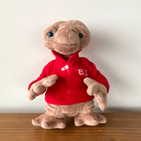 E.T.ぬいぐるみ 赤パーカー UNIVERSAL STUDIOS