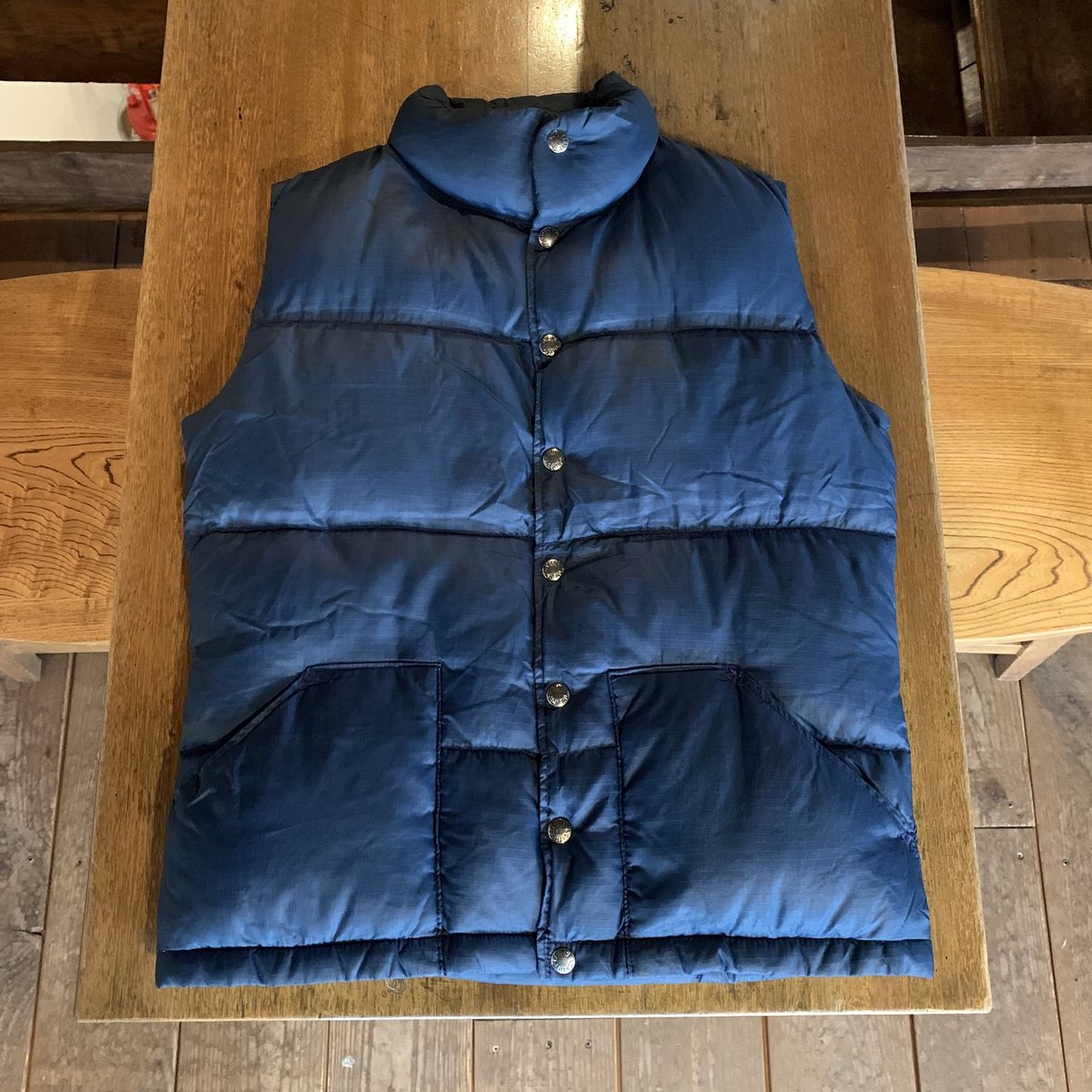 THE NORTH FACE 茶タグ ダウンベスト ネイビー | MILMOUNTAIN STORE THE NORTH FACE 茶タグ ダウンベスト ネイビー | MILMOUNTAIN STORE