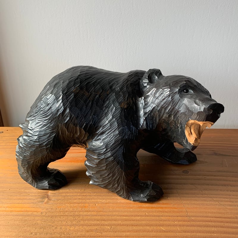 木彫り熊 這い熊 吠え熊 中 ガラス目 右向き 北海道 | MILMOUNTAIN STORE