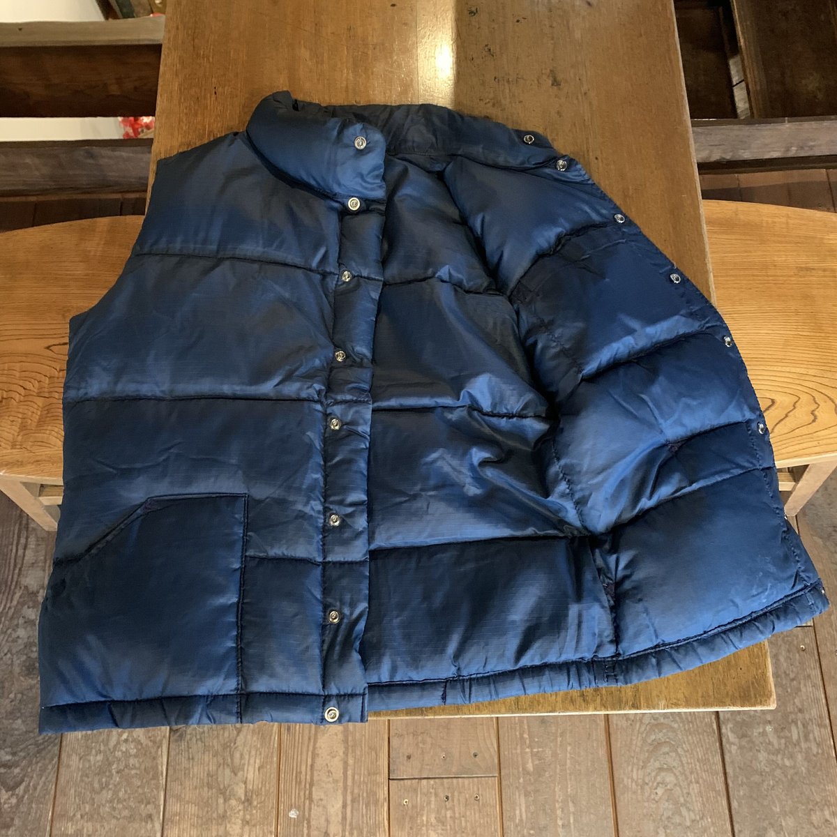 ★美品★ノースフェイス ネイビー ダウンベスト L 茶タグ　アメリカ製 70's～ 茶タグ THE NORTH FACE ダウンベスト ネイビー 表記(L