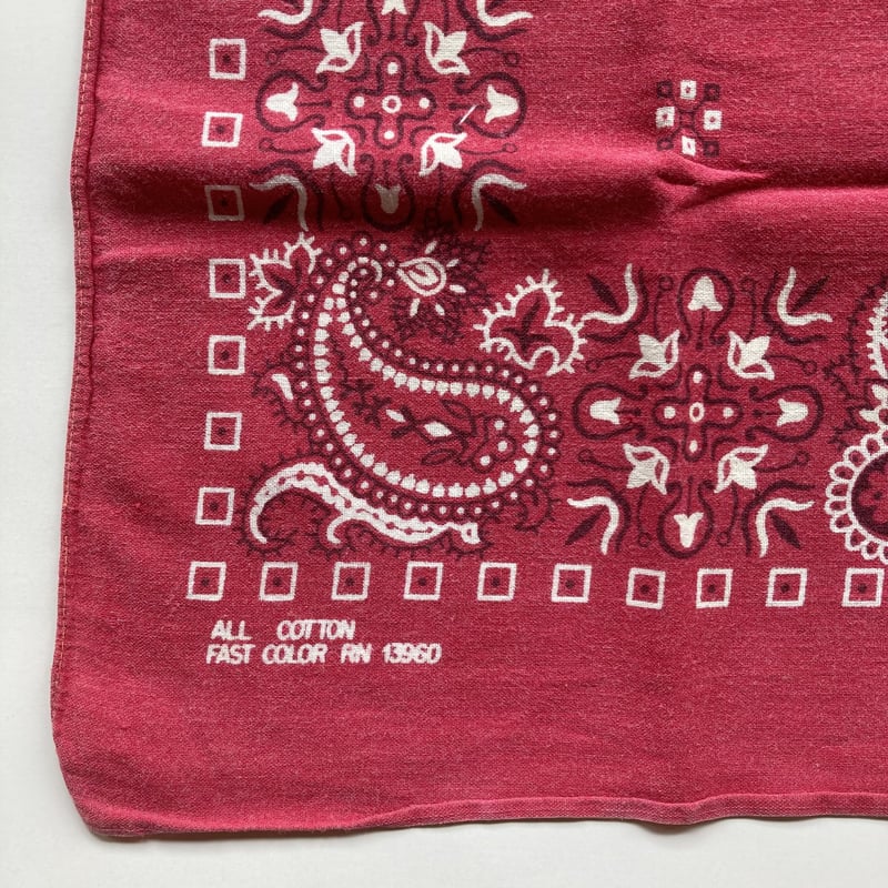 ヴィンテージ バンダナ レッド 1960〜1970s／24 | MILMOUNTAIN STORE