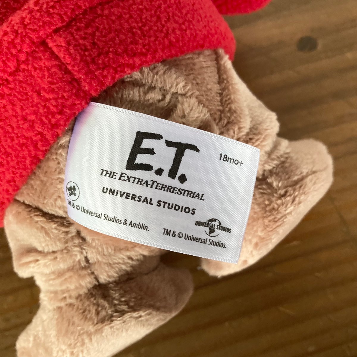 E.T.ぬいぐるみ 赤パーカー UNIVERSAL STUDIOS 紙タグつき