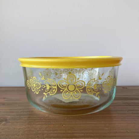 PYREX 4-cup Glass Food Storage Containerパイレックス フタ付きガラスキャニスター／Butterfly