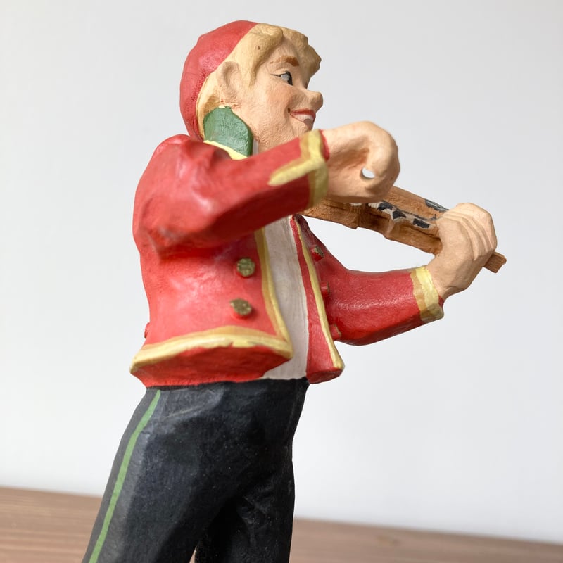 HENNING Wood Carving へニング 木彫り彫刻／フィドルを弾く男性 | MIL