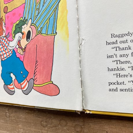 Raggedy Ann’s Sweet and Dandy,Sugar Candy Scratch and Sniff Book ラガディアン