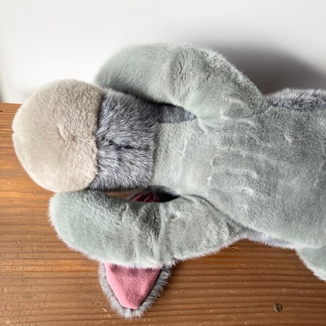 EEYORE Winnie the Pooh イーヨー ぬいぐるみ Disneyland Resort