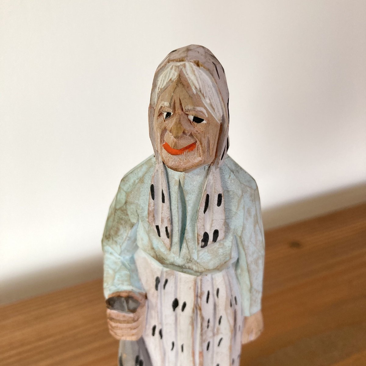 カナダ製 ヴィンテージ【HANNAH CANADA】木彫り オブジェ 置物 Hannah Wood Carving - Etsy