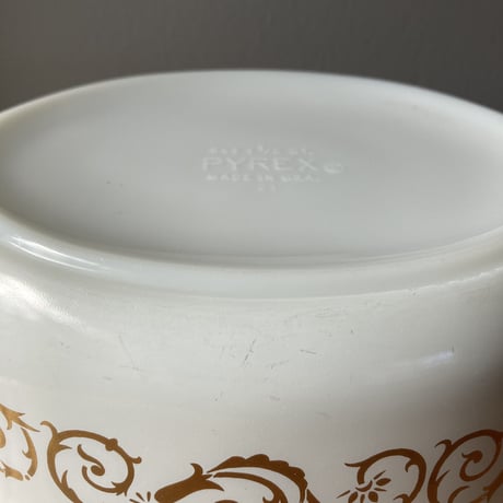 PYREX オールドパイレックス キャセロール／Empire Scroll