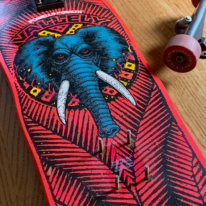 MIKE VALLELY 1988 POWELL PERALTA SKATEBOARD vin