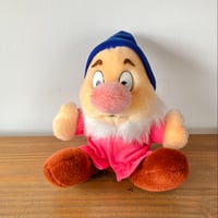 Disney The Seven Dwarfs "SNEEZY" 東京ディズニーランド 白雪姫と7人のこびと "くしゃみ” ぬいぐるみ 1980s
